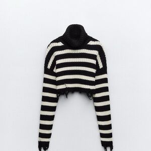 ZARA NWT Striped Crop Knit Black and White Turtleneck Sweater Frayed Hem